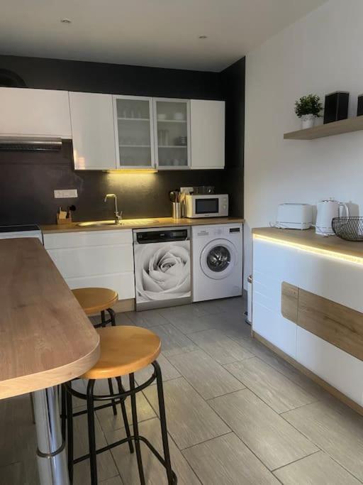 Gite Comme Chez Soi Ducey Les Cheris Eksteriør bilde